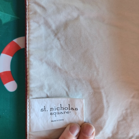 St. Nicholas christmas snowman runner - Picture 4 of 6